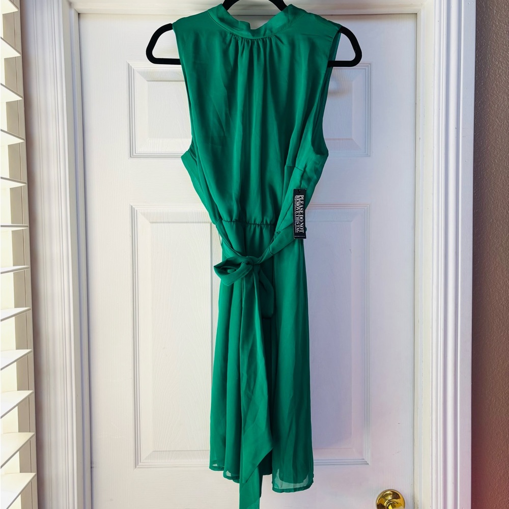 New York & Company Emerald Green Midi Dress